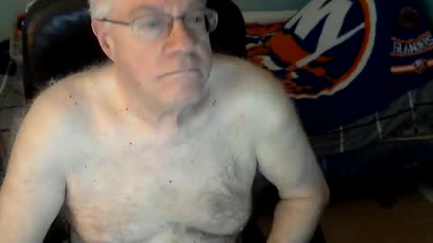 Snapshot of islesman22 chatting on May 17, 2026, 9:38 am islesman22 online show from May 17, 2026, 9:38 am