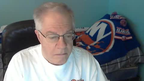 Snapshot of islesman22 chatting on May 25, 2026, 10:54 am islesman22 online show from May 25, 2026, 10:54 am