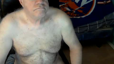 Snapshot of islesman22 chatting on June 7, 2026, 9:35 am islesman22 online show from June 7, 2026, 9:35 am