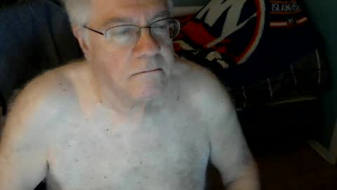 Snapshot of islesman22 chatting on June 18, 2026, 9:25 am islesman22 online show from June 18, 2026, 9:25 am