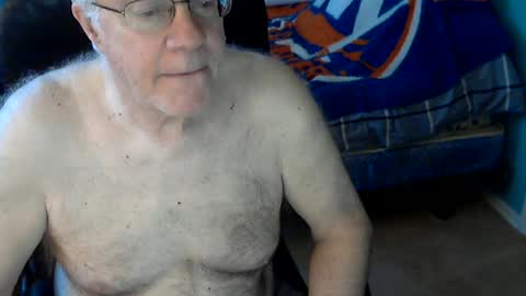 Snapshot of islesman22 chatting on June 21, 2026, 11:13 am islesman22 online show from June 21, 2026, 11:13 am