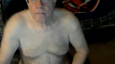 Snapshot of islesman22 chatting on June 26, 2026, 9:25 am islesman22 online show from June 26, 2026, 9:25 am
