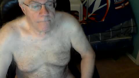 Snapshot of islesman22 chatting on August 1, 2026, 9:19 am islesman22 online show from August 1, 2026, 9:19 am