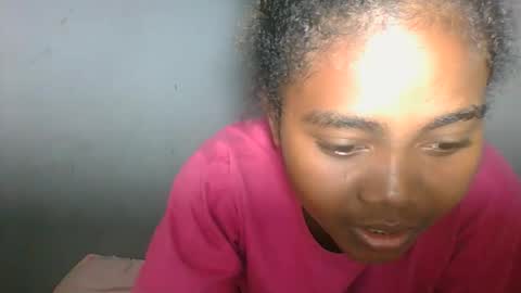 Snapshot of ismayrah chatting on April 7, 2026, 6:19 pm ismayrah online show from April 7, 2026, 6:19 pm