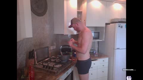 Tall Jewish Ginger DOM online show from December 12, 2024, 1:17 pm