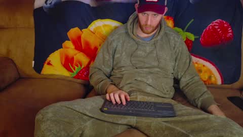Tall Jewish Ginger DOM online show from January 5, 2025, 12:31 am