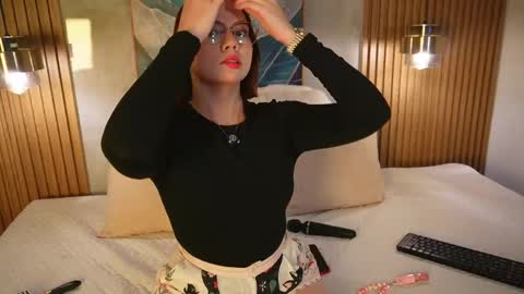 Snapshot of issa_baby_ chatting on May 5, 2026, 4:20 am issa baby online show from May 5, 2026, 4:20 am