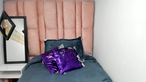 ISSA MILF online show from February 14, 2026, 1:08 pm