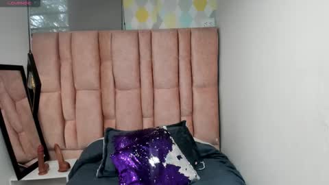 ISSA MILF online show from February 23, 2026, 2:03 pm