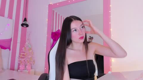         online show from December 9, 2024, 4:26 pm