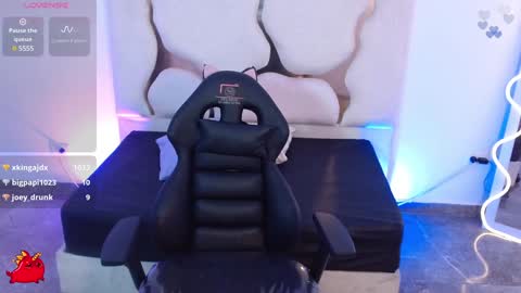 Issa online show from February 7, 2025, 9:05 am