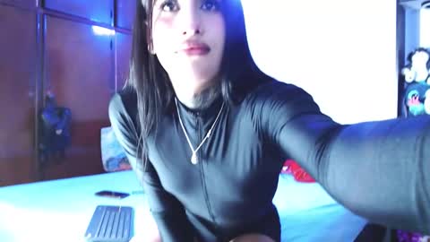 Snapshot of issabel_luxurymedellin chatting on December 2, 2025, 2:50 am Issabel online show from December 2, 2025, 2:50 am