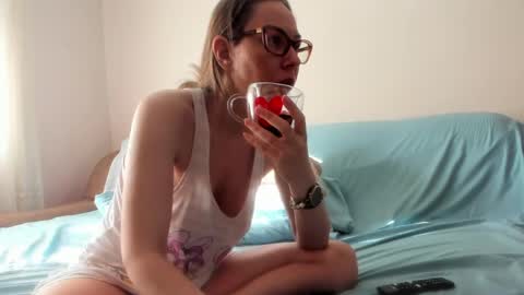 Snapshot of issabelle_69 chatting on April 30, 2026, 5:03 am Issabelle online show from April 30, 2026, 5:03 am