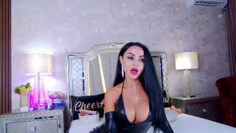 Snapshot of issadorra chatting on July 21, 2026, 5:21 am Issadorra online show from July 21, 2026, 5:21 am