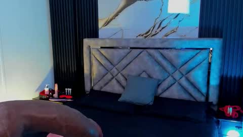 Snapshot of issafoxx chatting on October 7, 2025, 11:40 am Issafoxx online show from October 7, 2025, 11:40 am