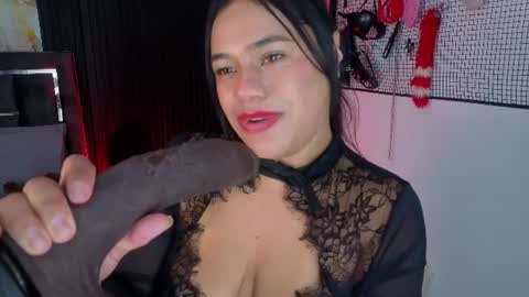 Issafoxx online show from July 9, 2026, 1:26 pm