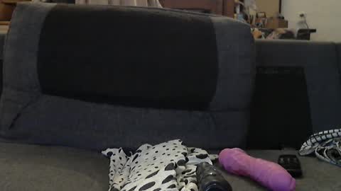 Snapshot of issazorro chatting on February 6, 2025, 6:29 am issazorro online show from February 6, 2025, 6:29 am