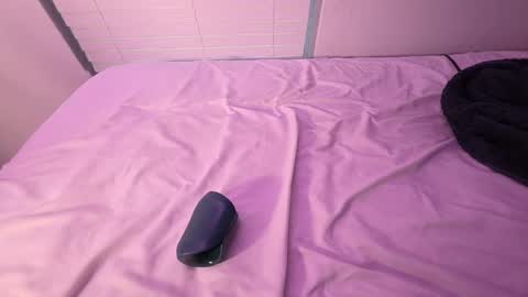 Iss femboy  full exclusive vids  online show from May 27, 2026, 2:03 pm