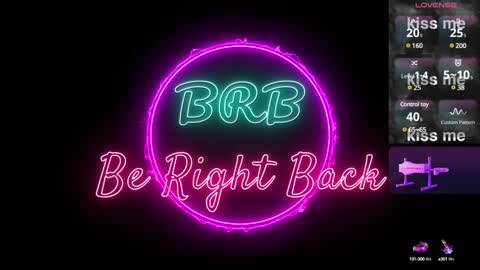 Snapshot of issie_cute chatting on February 8, 2025, 10:40 pm Issie online show from February 8, 2025, 10:40 pm