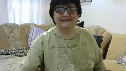 Snapshot of isxloves chatting on May 31, 2026, 11:17 am IsXLoves online show from May 31, 2026, 11:17 am