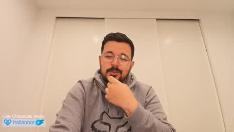 Snapshot of italianhorny2018 chatting on January 12, 2026, 10:42 am Gio online show from January 12, 2026, 10:42 am