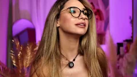 Snapshot of italy_baby chatting on June 6, 2026, 6:45 pm italy_baby online show from June 6, 2026, 6:45 pm