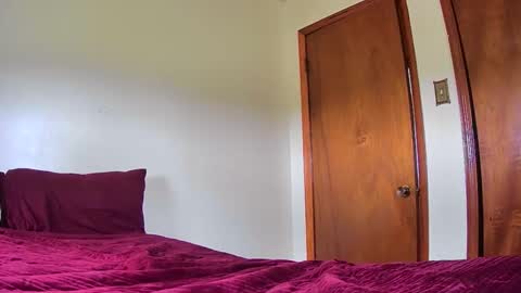 Its HoneyVex online show from May 9, 2026, 3:28 pm