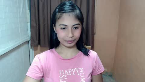 Snapshot of its_leigh chatting on August 1, 2026, 11:09 am its_leigh online show from August 1, 2026, 11:09 am