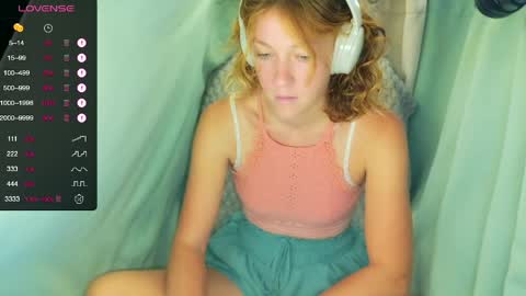 Lily online show from April 6, 2026, 9:27 pm