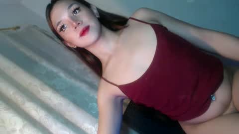 Snapshot of its_me_ezzie chatting on February 25, 2025, 8:19 pm EZZIE online show from February 25, 2025, 8:19 pm