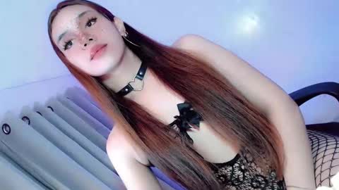 Snapshot of its_me_ezzie chatting on October 12, 2025, 1:59 am EZZIE online show from October 12, 2025, 1:59 am