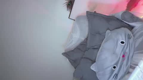 Snapshot of its_me_kelly chatting on May 25, 2026, 7:25 am KellyPuth online show from May 25, 2026, 7:25 am