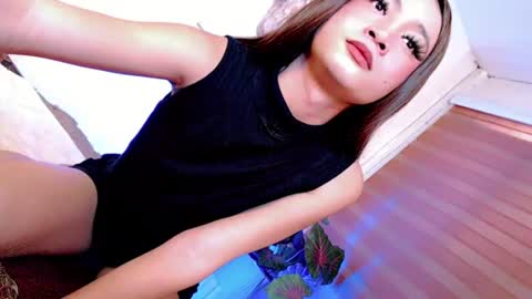 its_me_luna1111 online show from July 5, 2026, 5:36 am