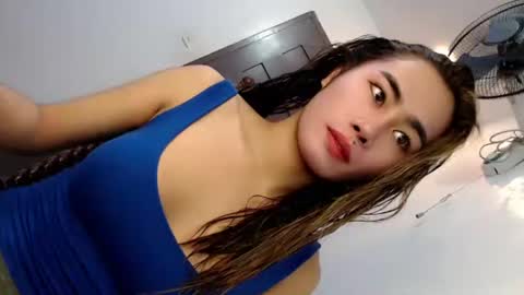 its_me_vanesa online show from December 22, 2025, 3:14 am