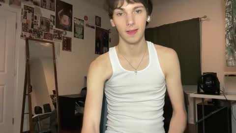 Snapshot of its_rowan chatting on November 9, 2025, 2:43 am Rowan online show from November 9, 2025, 2:43 am