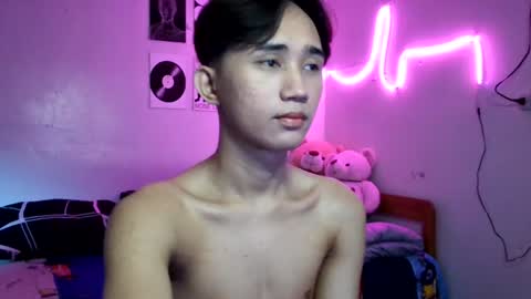 Snapshot of its_saya chatting on June 14, 2026, 2:57 am its_saya online show from June 14, 2026, 2:57 am