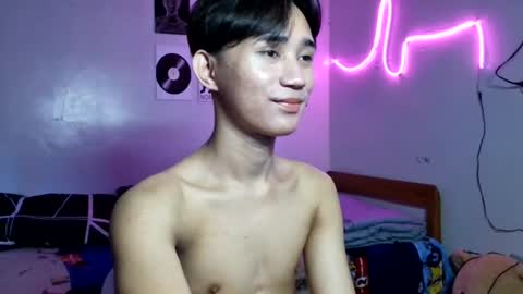 Snapshot of its_saya chatting on June 16, 2026, 3:20 am its_saya online show from June 16, 2026, 3:20 am