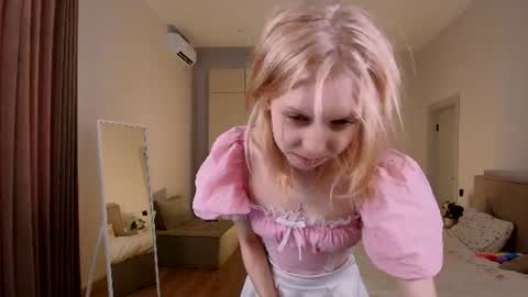Snapshot of its_yummy chatting on August 1, 2026, 1:21 pm Yami online show from August 1, 2026, 1:21 pm