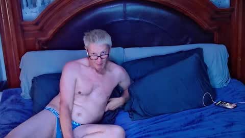 Snapshot of itsallaboutme68 chatting on October 7, 2025, 7:05 am Just John online show from October 7, 2025, 7:05 am