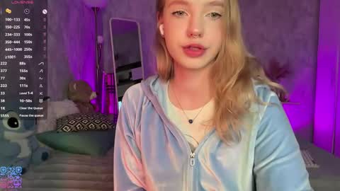 Snapshot of itsevedarkside_ chatting on May 25, 2026, 5:57 am Eva online show from May 25, 2026, 5:57 am