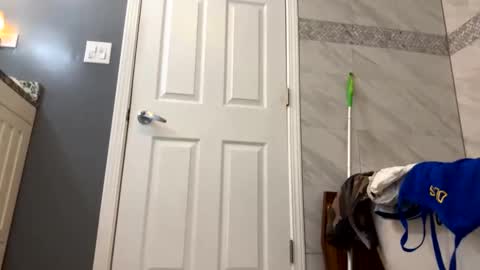 Snapshot of itsjayyourbae chatting on December 12, 2024, 2:11 pm itsjayyourbae online show from December 12, 2024, 2:11 pm