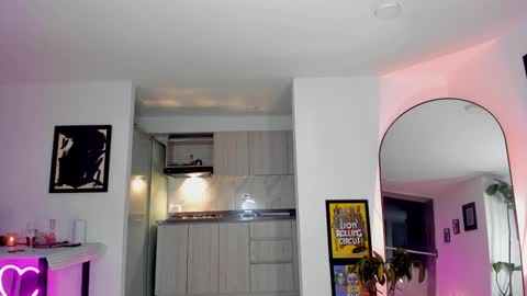 lau online show from December 12, 2024, 2:48 am