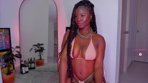 lau online show from February 9, 2025, 8:44 am