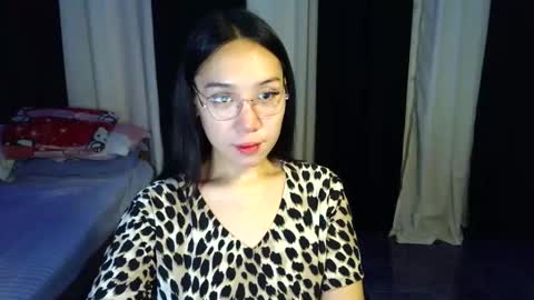 Snapshot of itsmehotqueen chatting on May 8, 2026, 11:37 am itsmehotqueen online show from May 8, 2026, 11:37 am