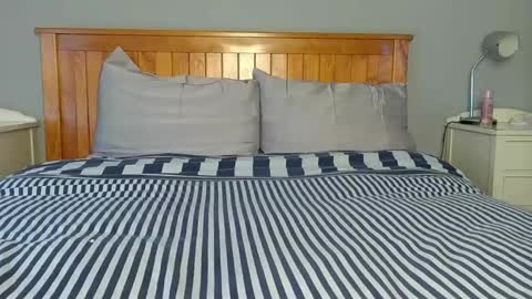 Jade online show from October 23, 2025, 10:47 am