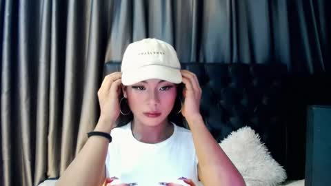 itsmeyumiko online show from July 23, 2026, 4:43 am