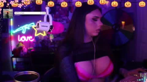 Nicki Foxx online show from October 21, 2025, 1:28 am