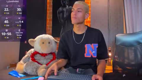 itszairen online show from February 19, 2026, 6:31 am