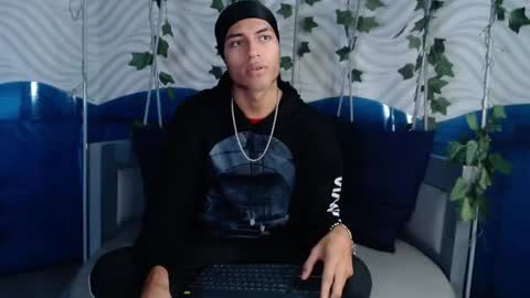 itszairen online show from March 16, 2026, 5:44 am