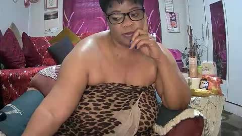 itumeleng74 online show from October 16, 2025, 4:35 am